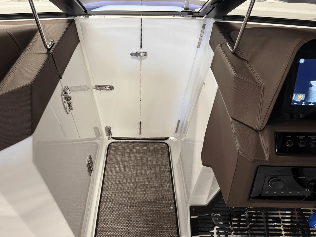 2025 Cobalt R6 Outboard 26.0 feet, Clearwater, Florida #118