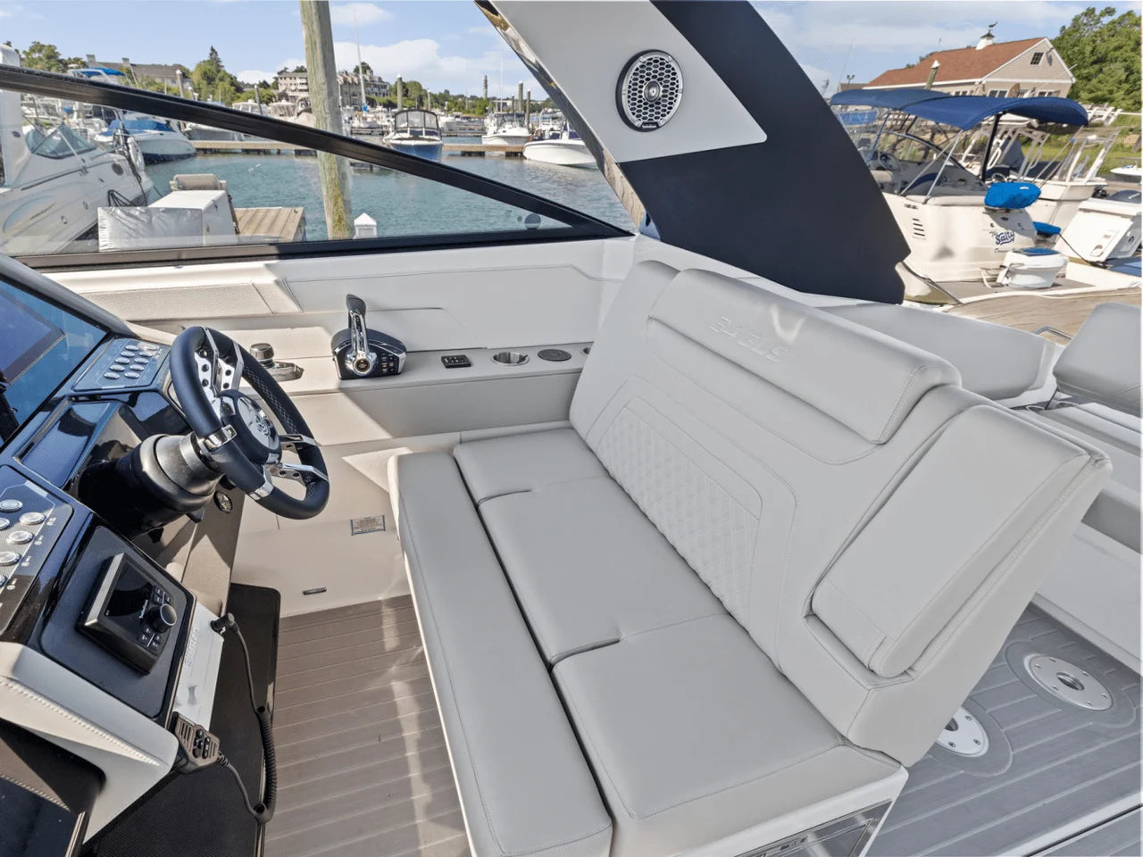 2026 Cruisers Yachts 34 GLS Outboard 34.0 feet, Clearwater, Florida #20