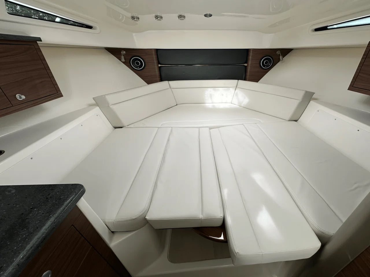 2026 Boston Whaler 325 Conquest 32.0 feet, Clearwater, Florida #45