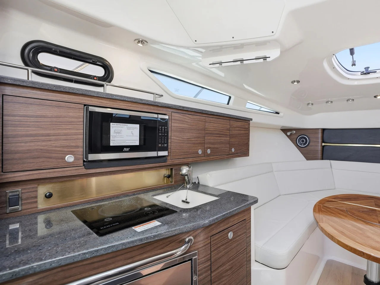 2026 Boston Whaler 325 Conquest 32.0 feet, Clearwater, Florida #28