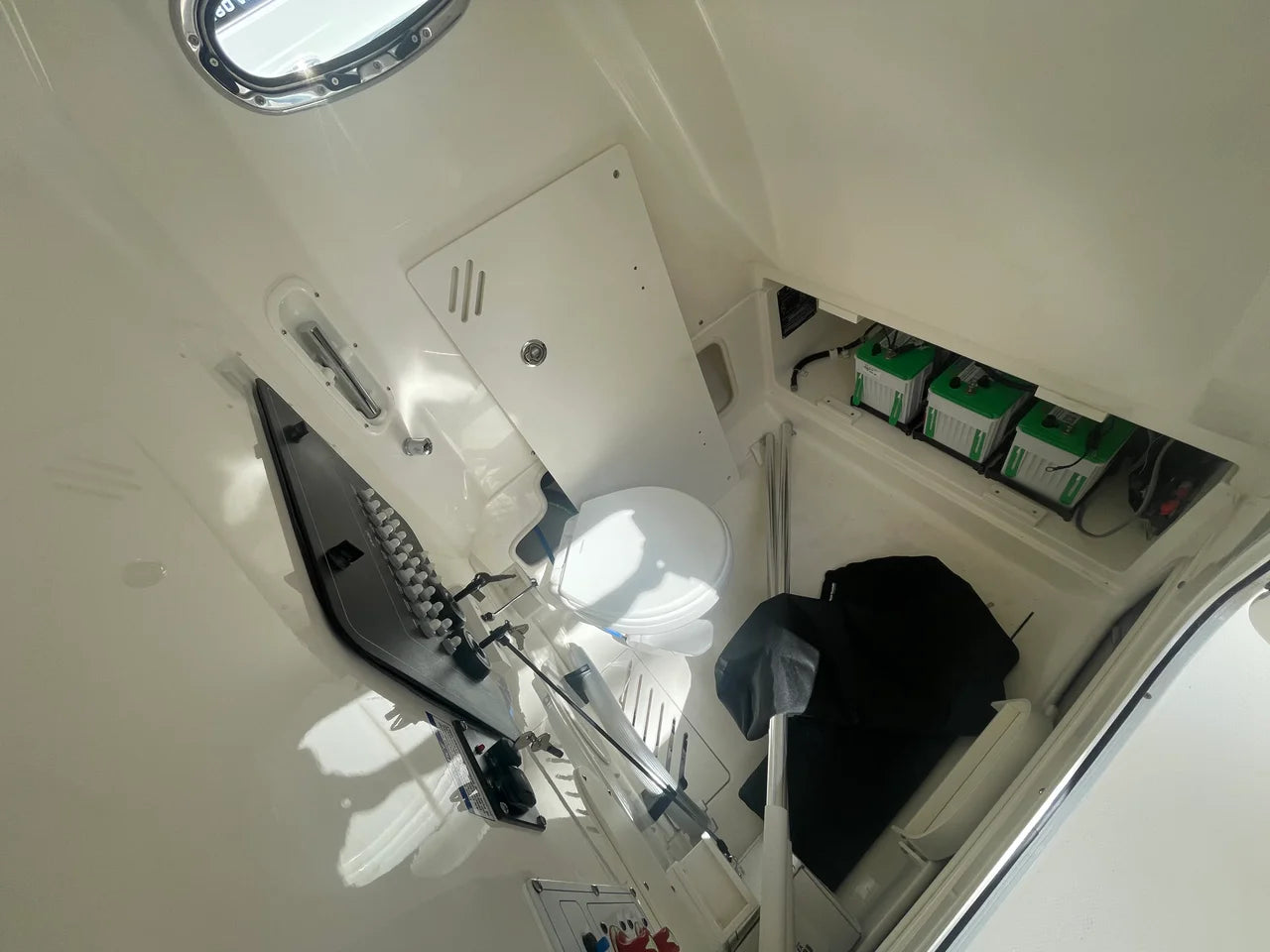 2026 Boston Whaler 250 Outrage 25.0 feet, Clearwater, Florida #6