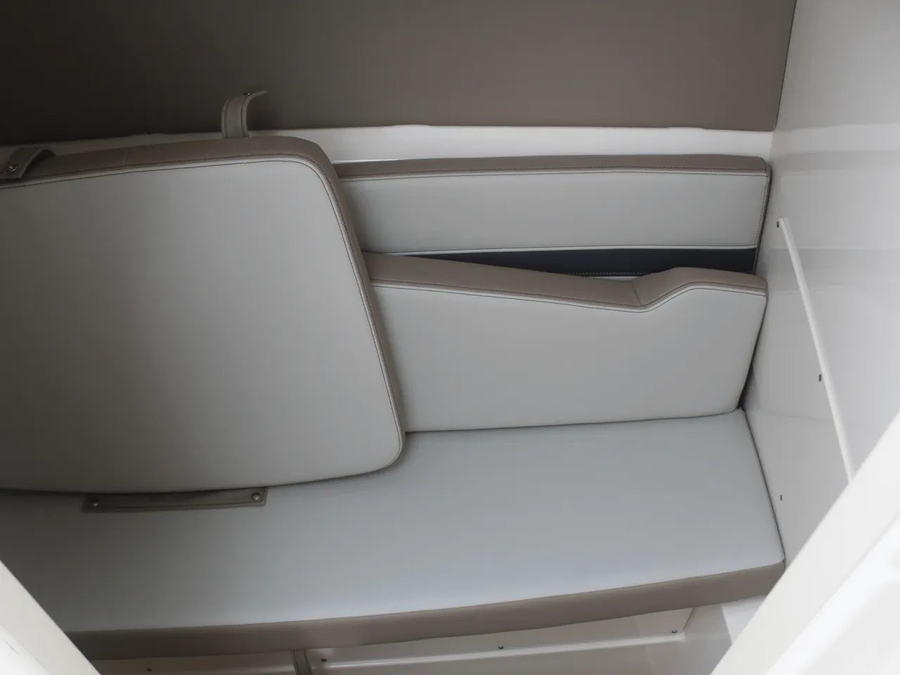 2026 Boston Whaler 330 Vantage 33.0 feet, Clearwater, Florida #55