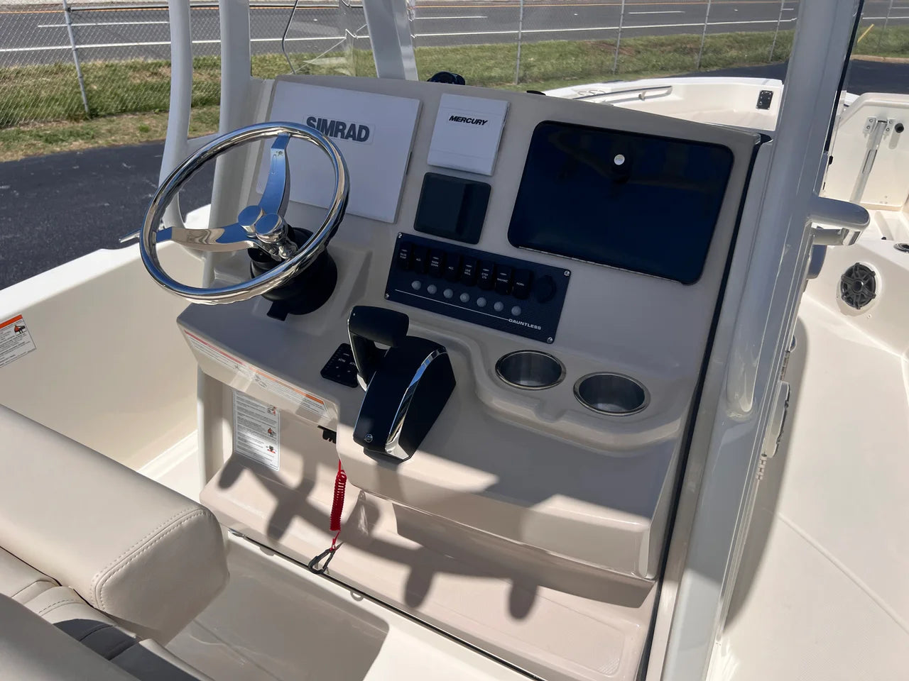 2026 Boston Whaler 250 Dauntless 25.0 feet, Clearwater, Florida #9