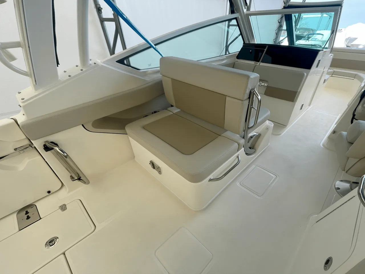 2025 Boston Whaler 280 Vantage 28.0 feet, Clearwater, Florida #14