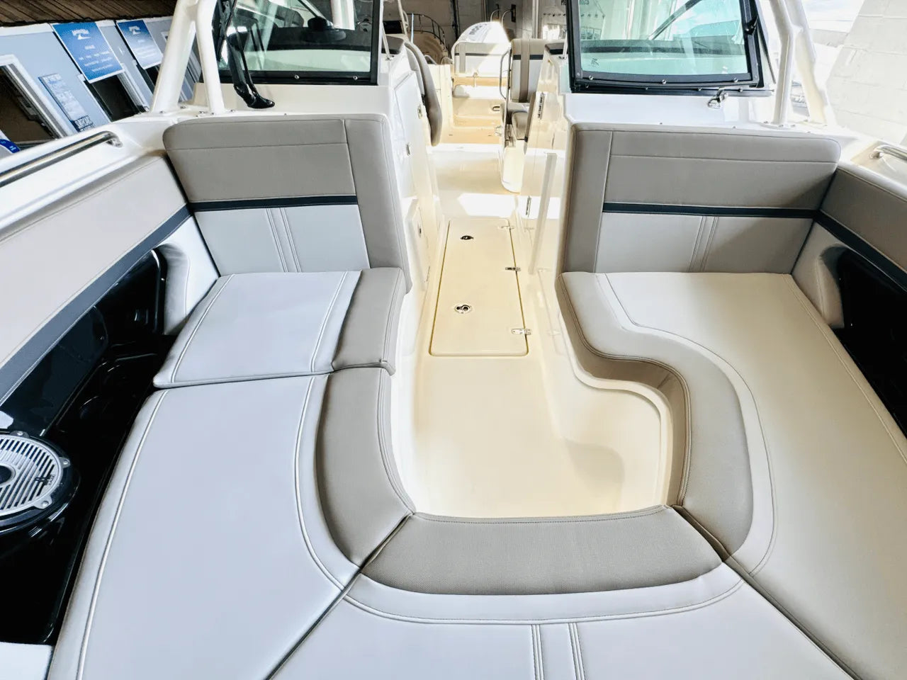 2025 Boston Whaler 240 Vantage 24.0 feet, Clearwater, Florida #50