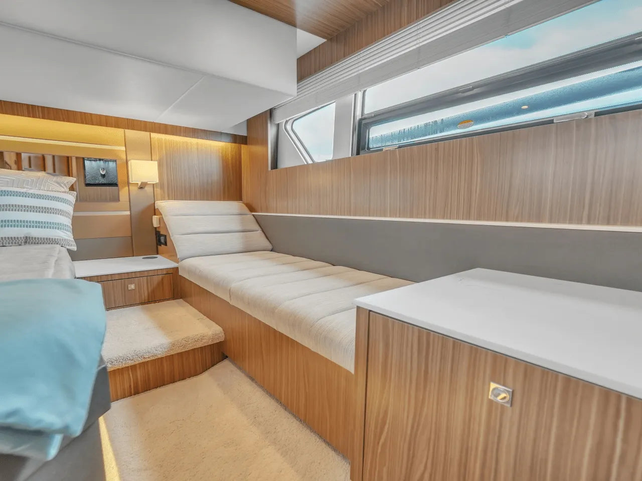 2025 Cruisers Yachts 46 Cantius 46.0 feet, Clearwater, Florida #41