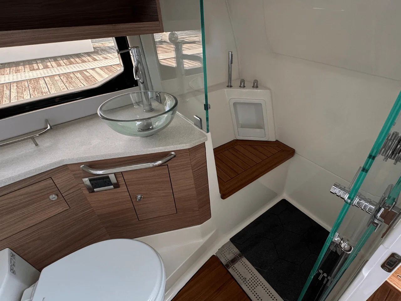 2026 Boston Whaler 365 Conquest 36.0 feet, Clearwater, Florida #47