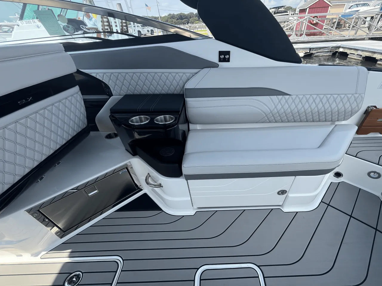 2026 Sea Ray SLX 280 Outboard 28.0 feet, Clearwater, Florida #11