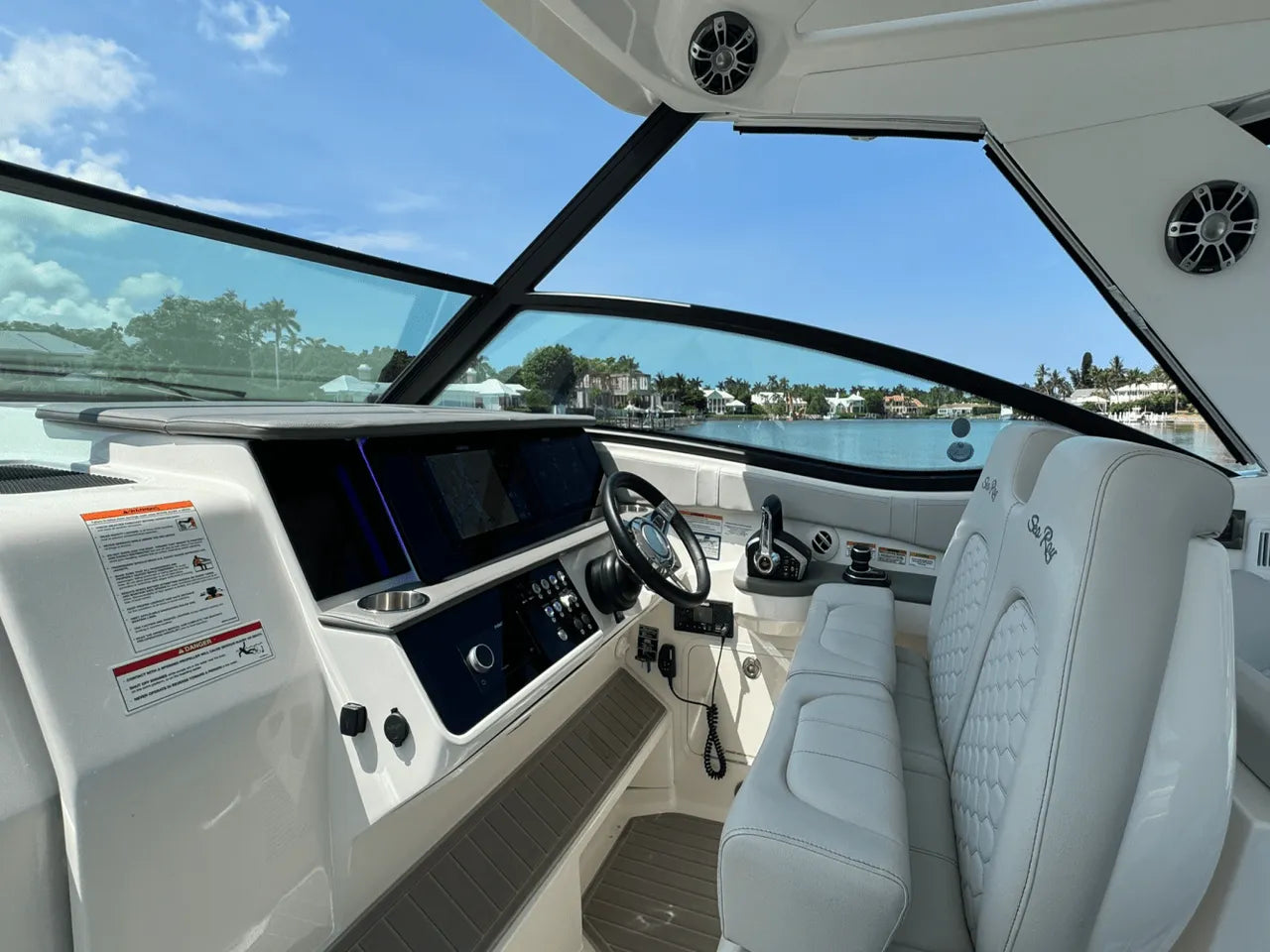 2025 Sea Ray Sundancer 320 Outboard 32.0 feet, Clearwater, Florida #25