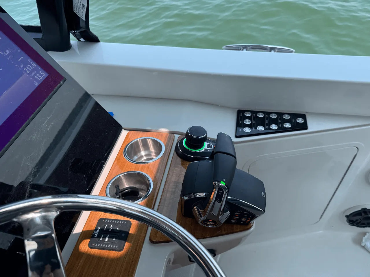 2025 Boston Whaler 380 Realm 38.0 feet, Clearwater, Florida #37