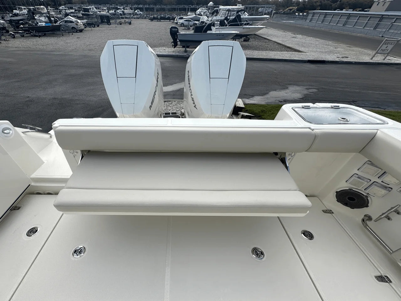 2026 Boston Whaler 325 Conquest 32.0 feet, Clearwater, Florida #12