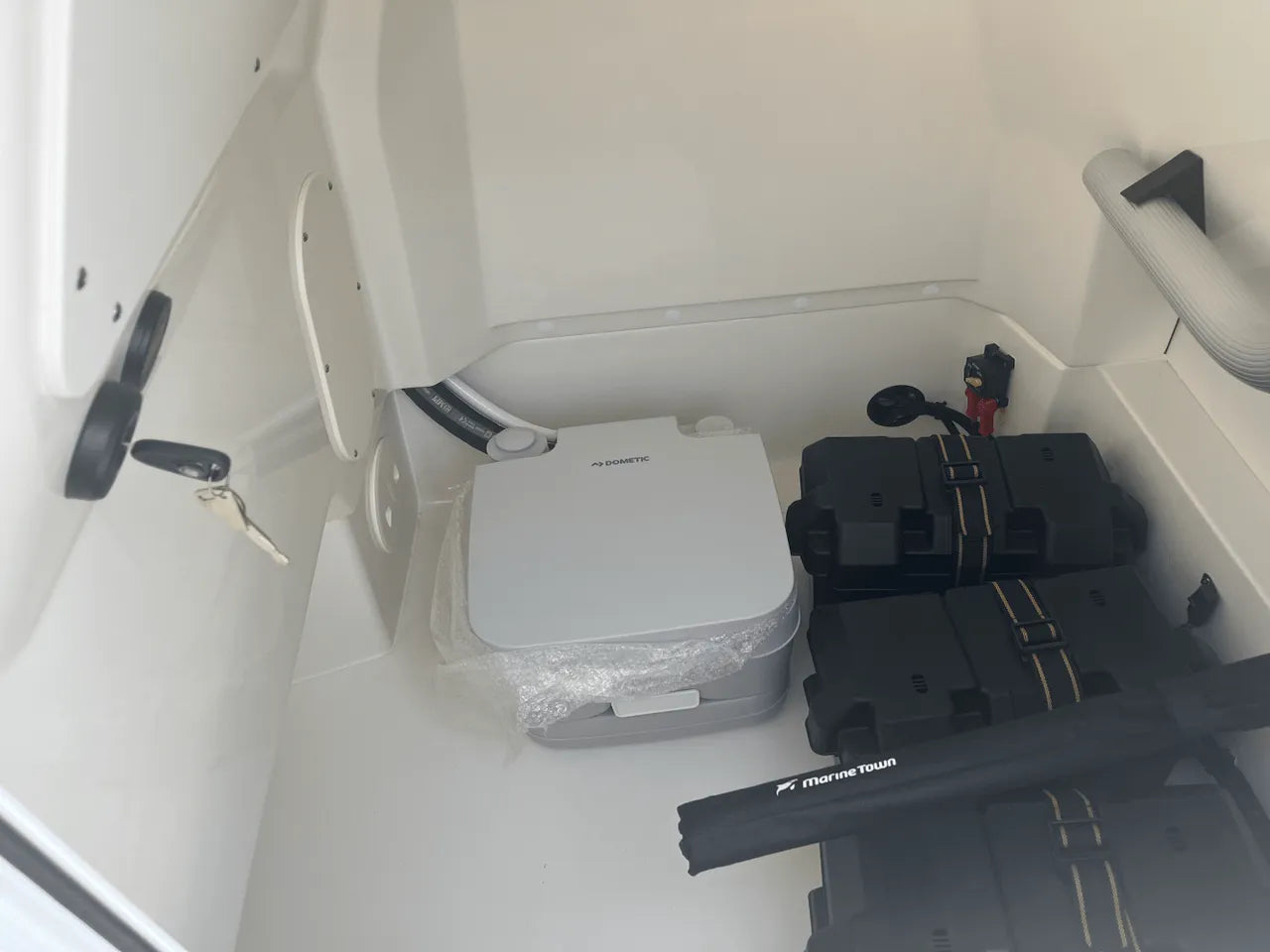 2025 Boston Whaler 250 Dauntless 25.0 feet, Clearwater, Florida #7