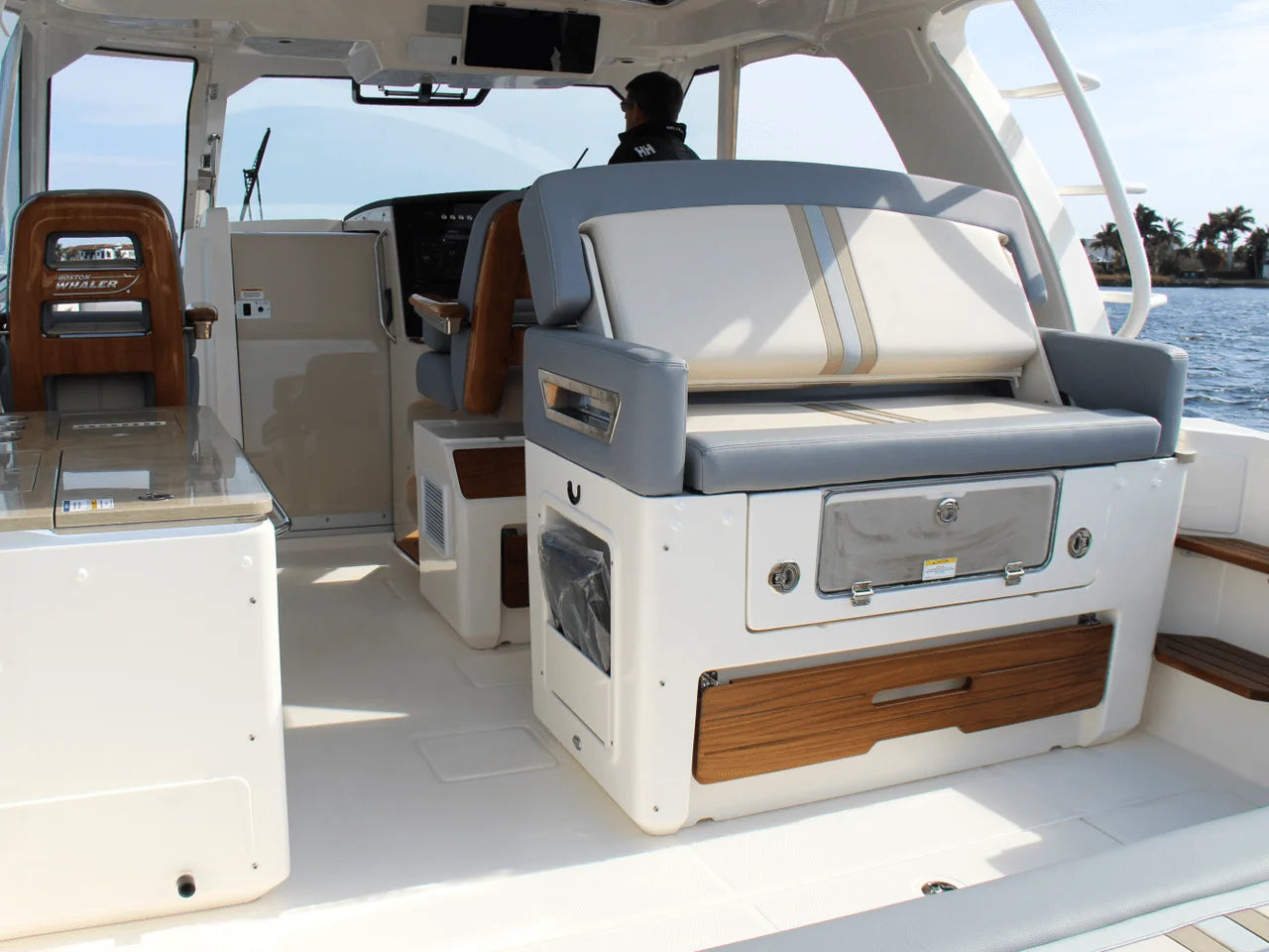 2025 Boston Whaler 380 Realm 38.0 feet, Clearwater, Florida #18