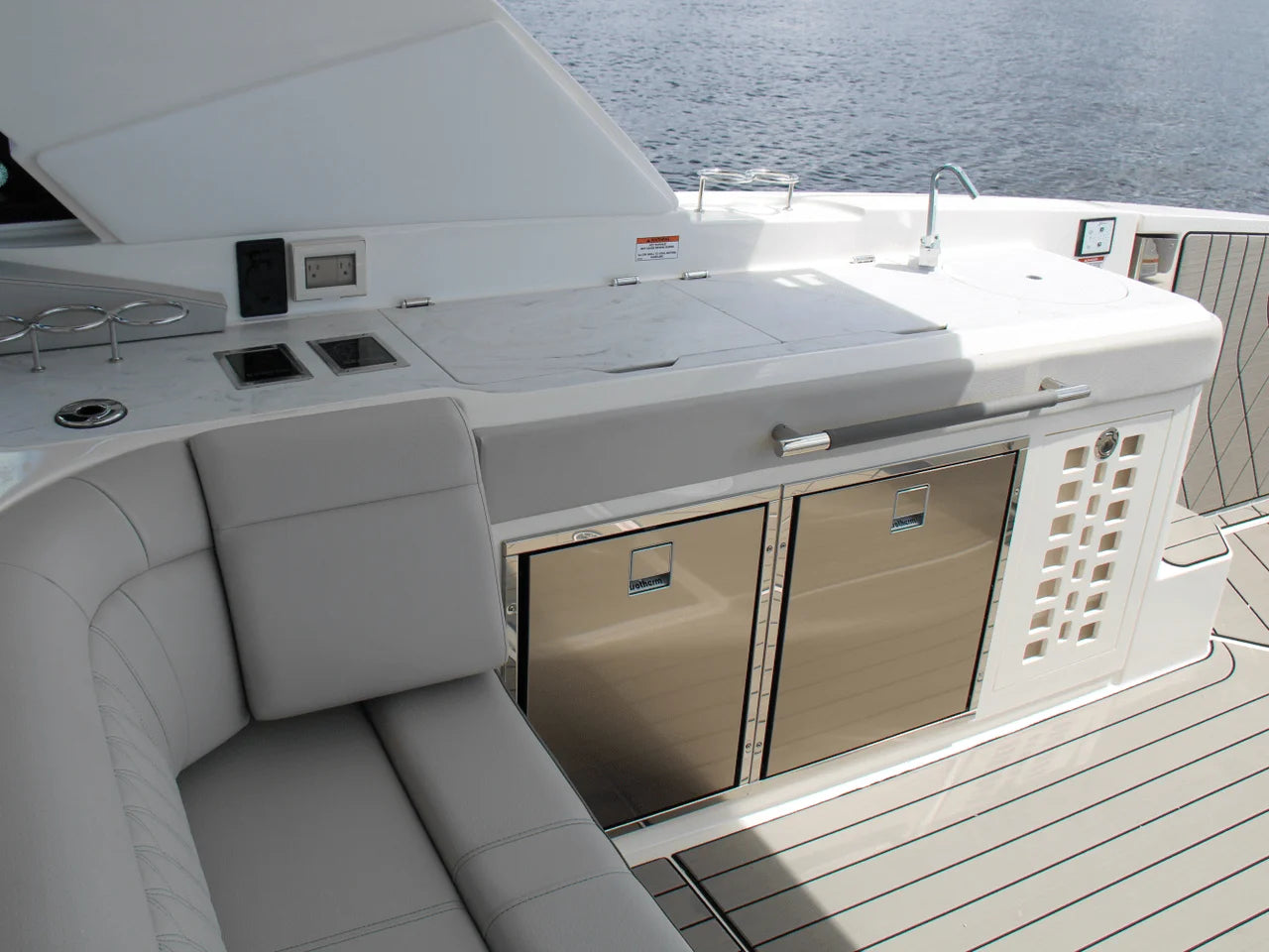 2025 Sea Ray SLX 400 Outboard 40.0 feet, Clearwater, Florida #25