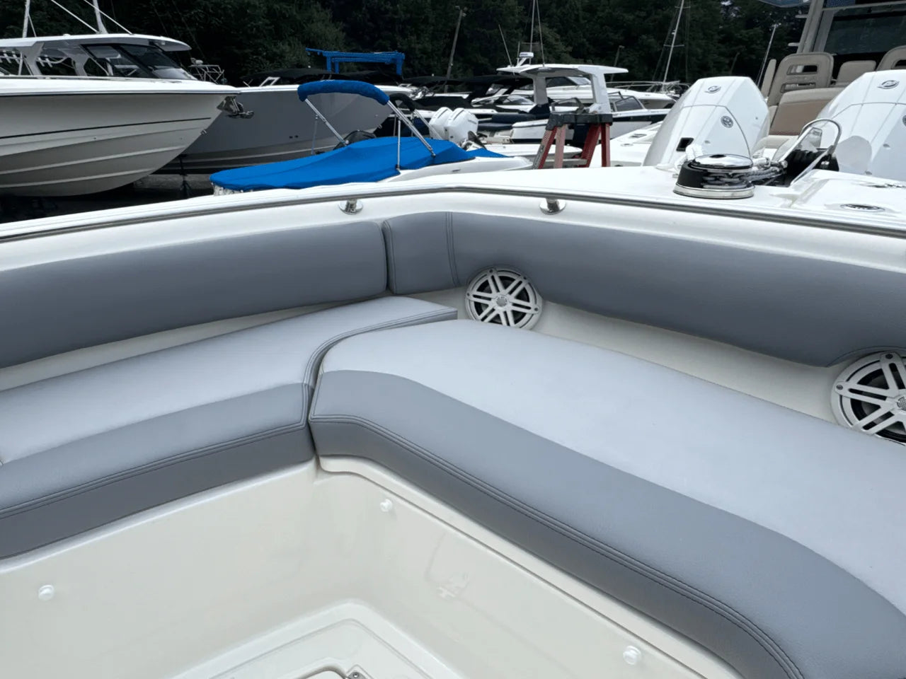 2026 Boston Whaler 230 Outrage 23.0 feet, Clearwater, Florida #45