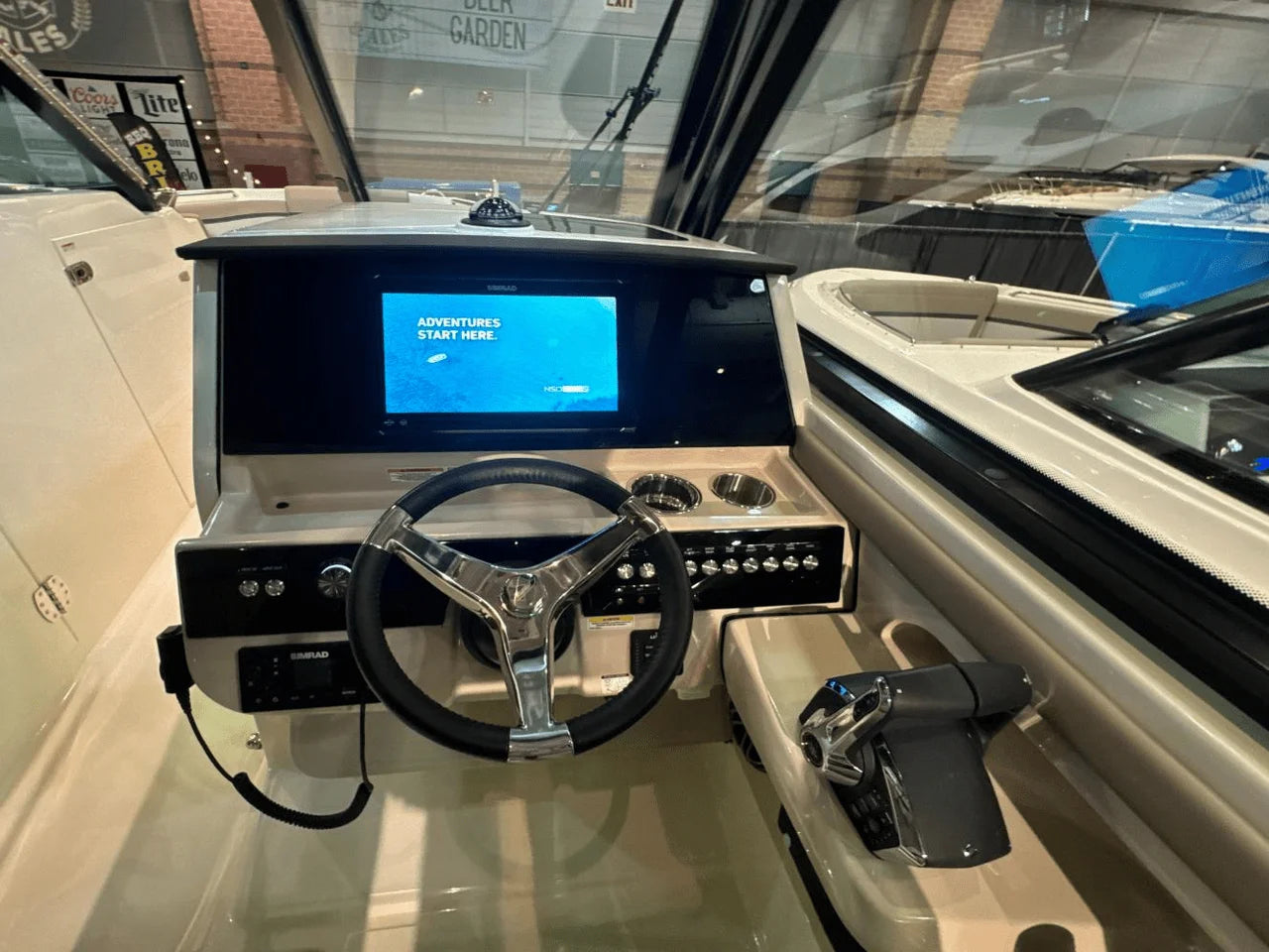 2025 Boston Whaler 330 Vantage 33.0 feet, Clearwater, Florida #19