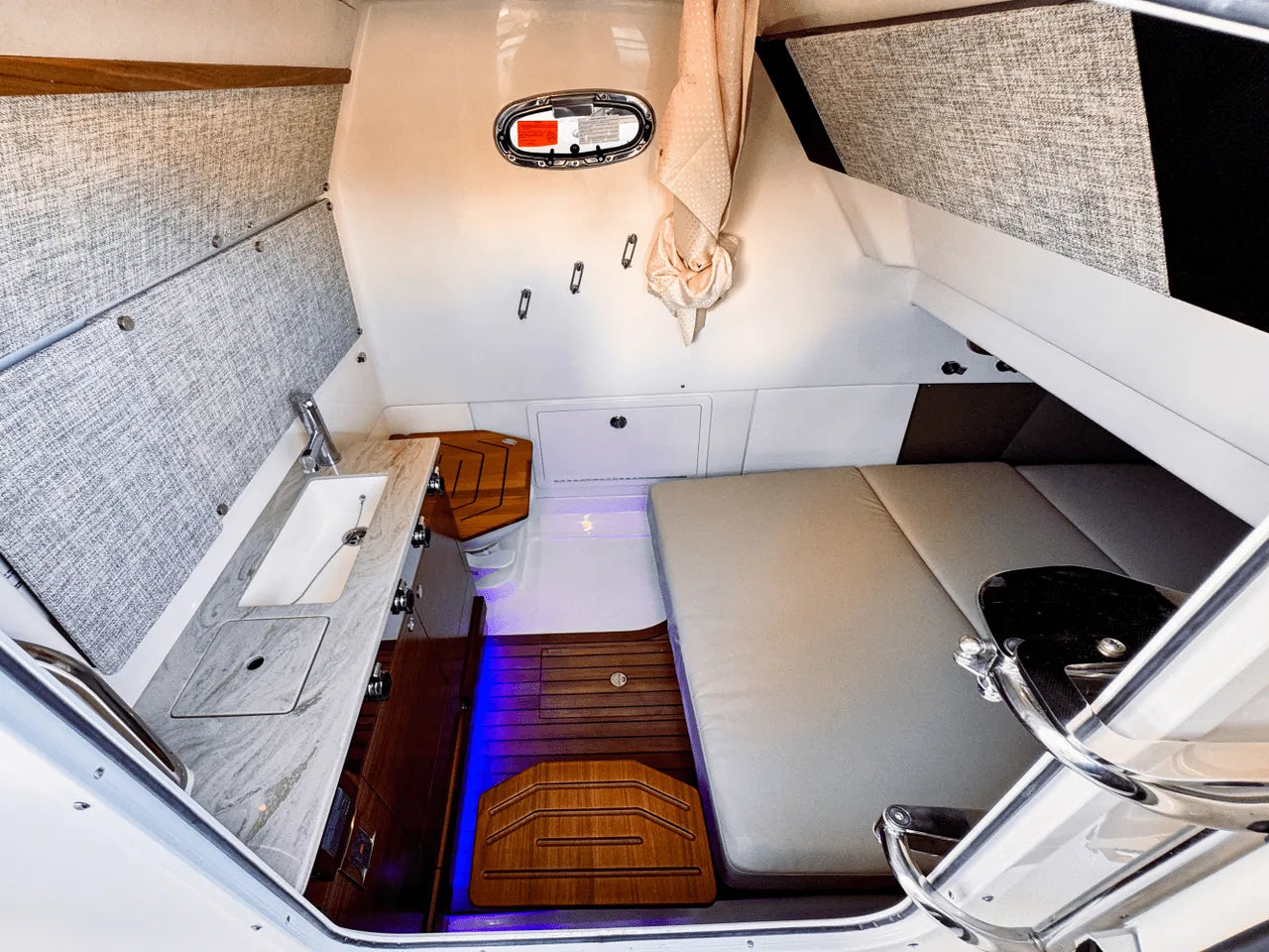 2025 Boston Whaler 360 Outrage 36.0 feet, Clearwater, Florida #35