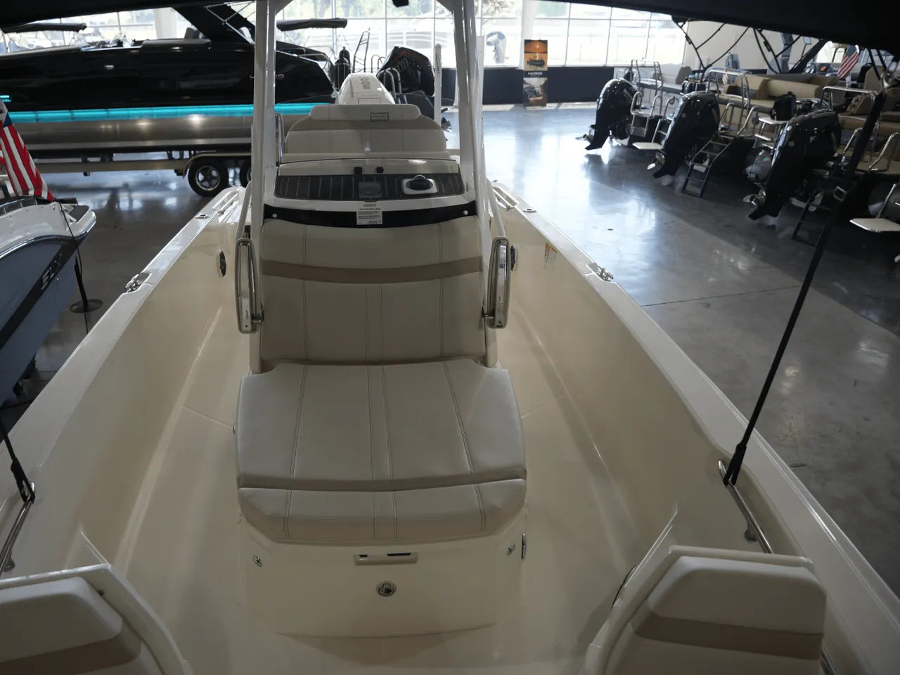 2025 Boston Whaler 250 Dauntless 25.0 feet, Clearwater, Florida #21
