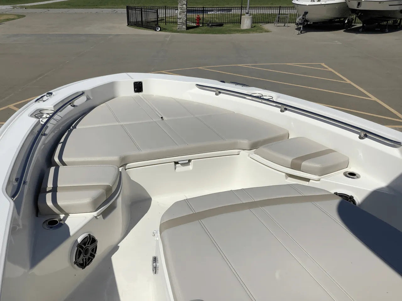 2026 Boston Whaler 250 Dauntless 25.0 feet, Clearwater, Florida #27