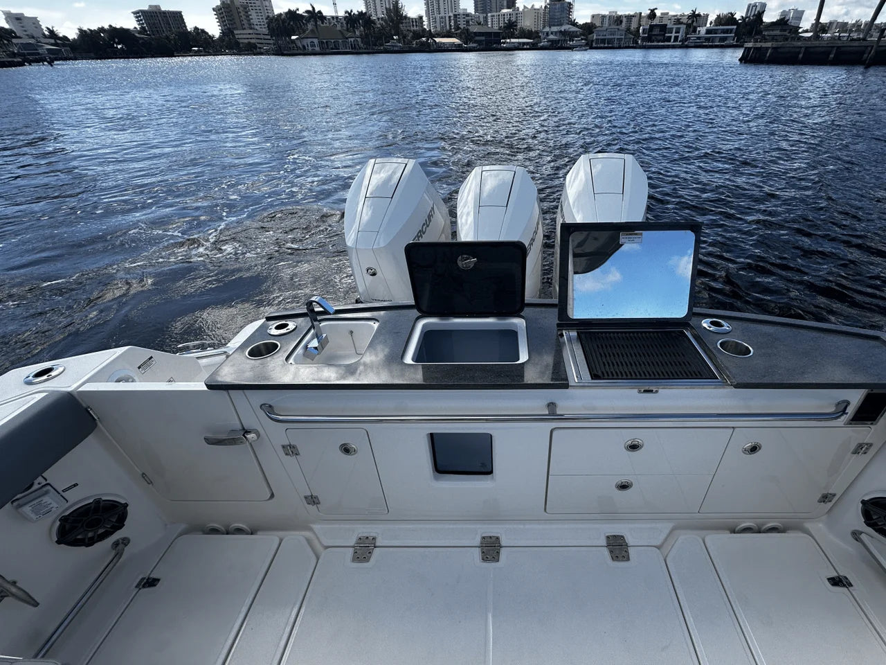 2026 Boston Whaler 360 Outrage 36.0 feet, Clearwater, Florida #23