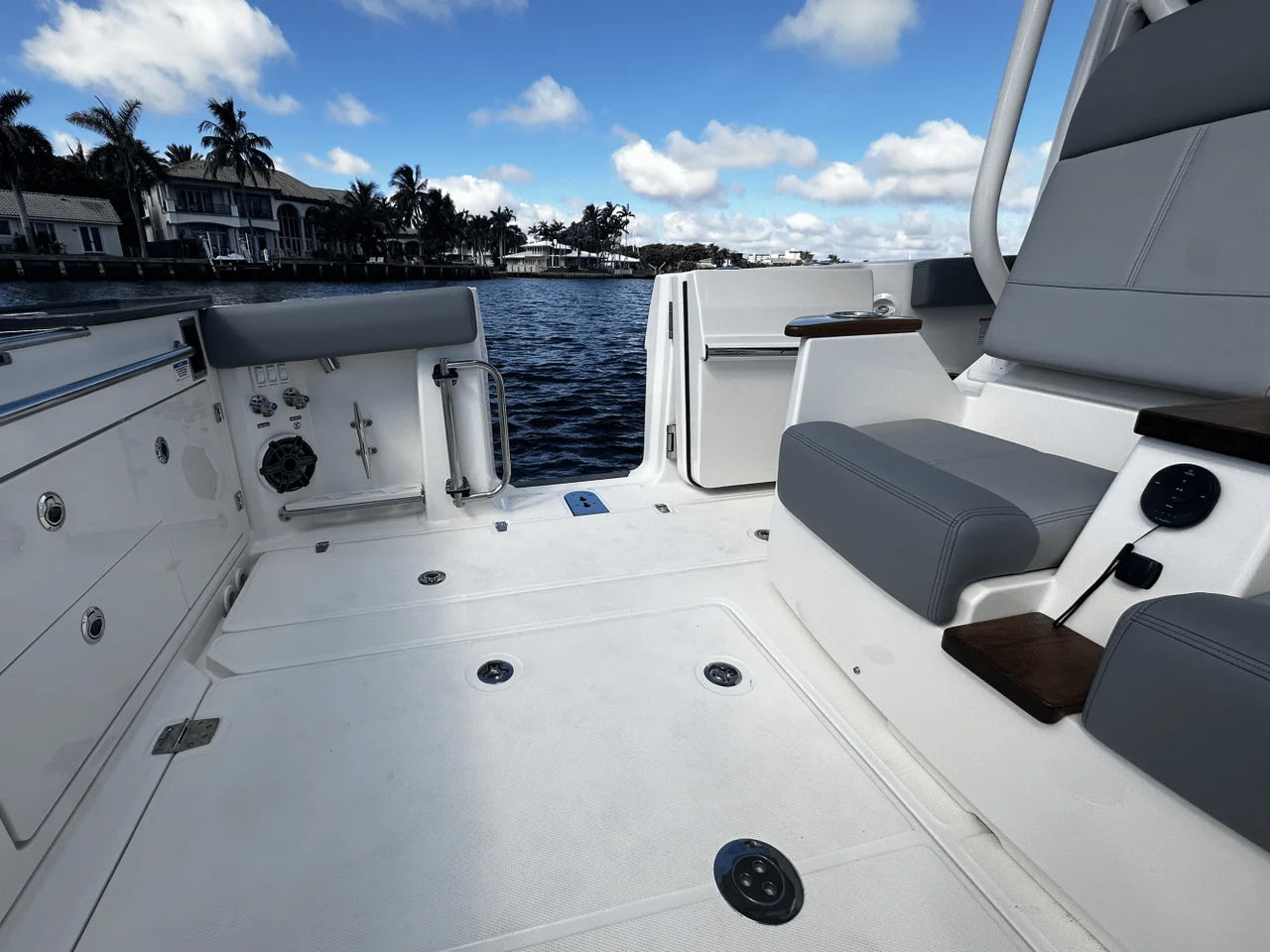 2026 Boston Whaler 360 Outrage 36.0 feet, Clearwater, Florida #25