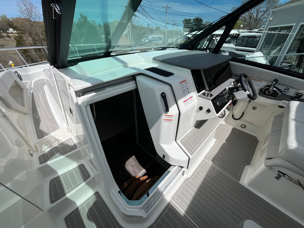 2026 Sea Ray Sundancer 320 Outboard 32.0 feet, Clearwater, Florida #18