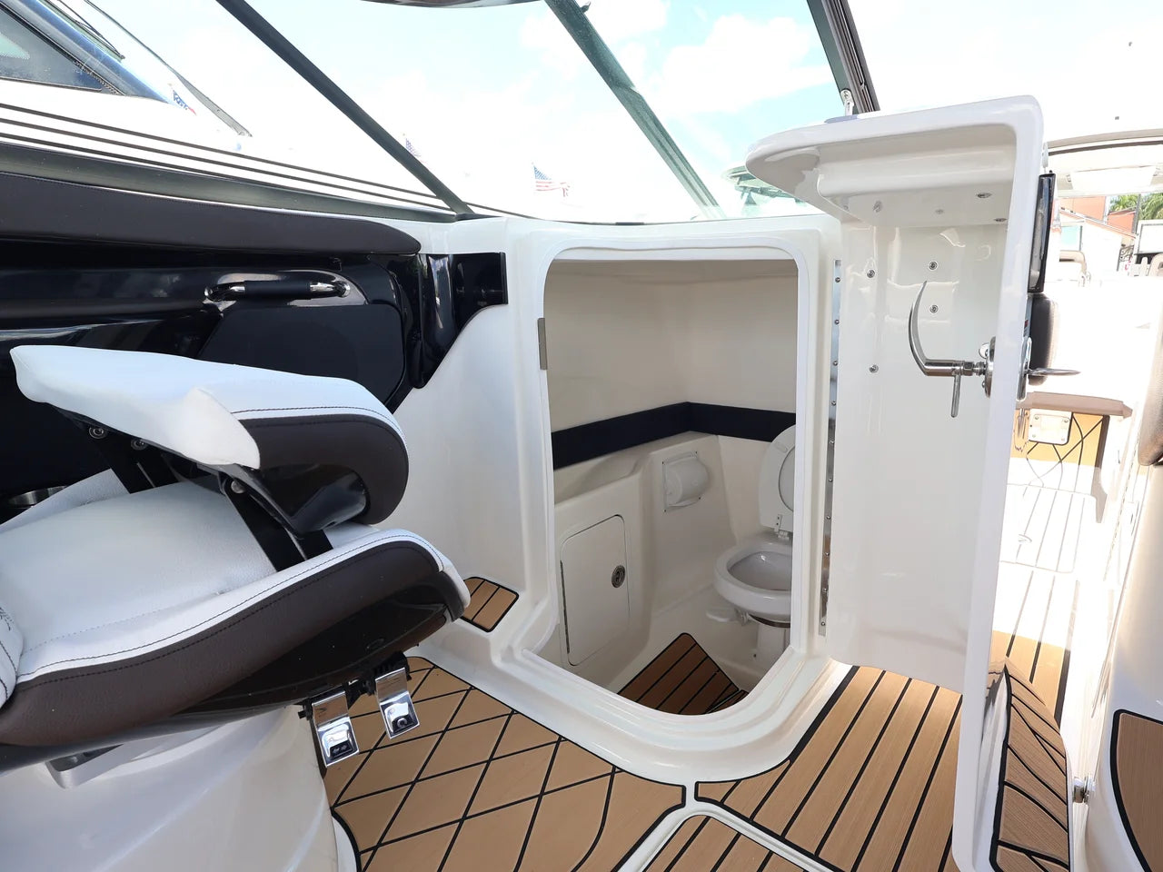 2027 Sea Ray SLX 260 Outboard 26.0 feet, Clearwater, Florida #22