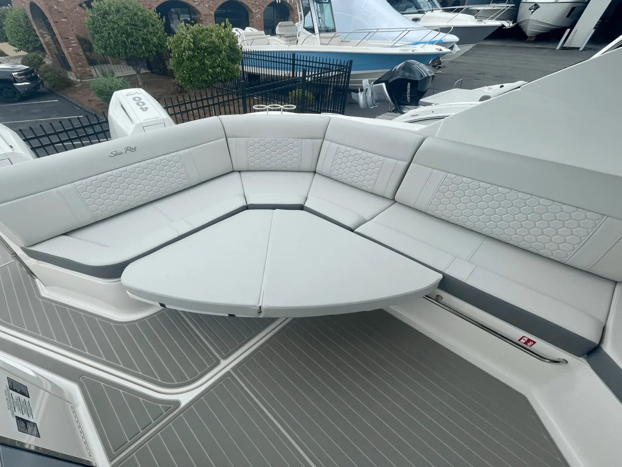 2026 Sea Ray Sundancer 320 Outboard 32.0 feet, Clearwater, Florida #7