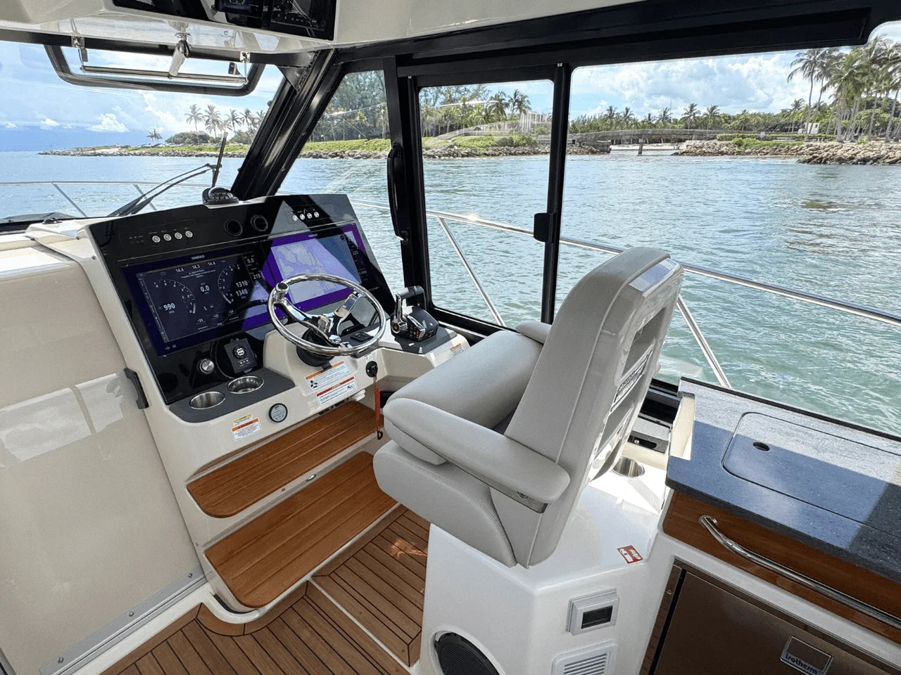 2026 Boston Whaler 365 Conquest 36.0 feet, Clearwater, Florida #23