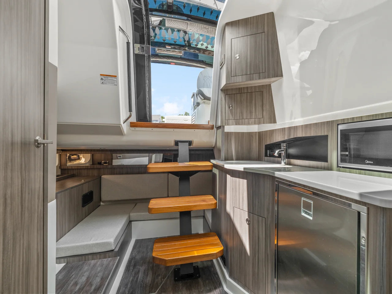2026 Sea Ray Sundancer 370 Outboard 37.0 feet, Clearwater, Florida #31