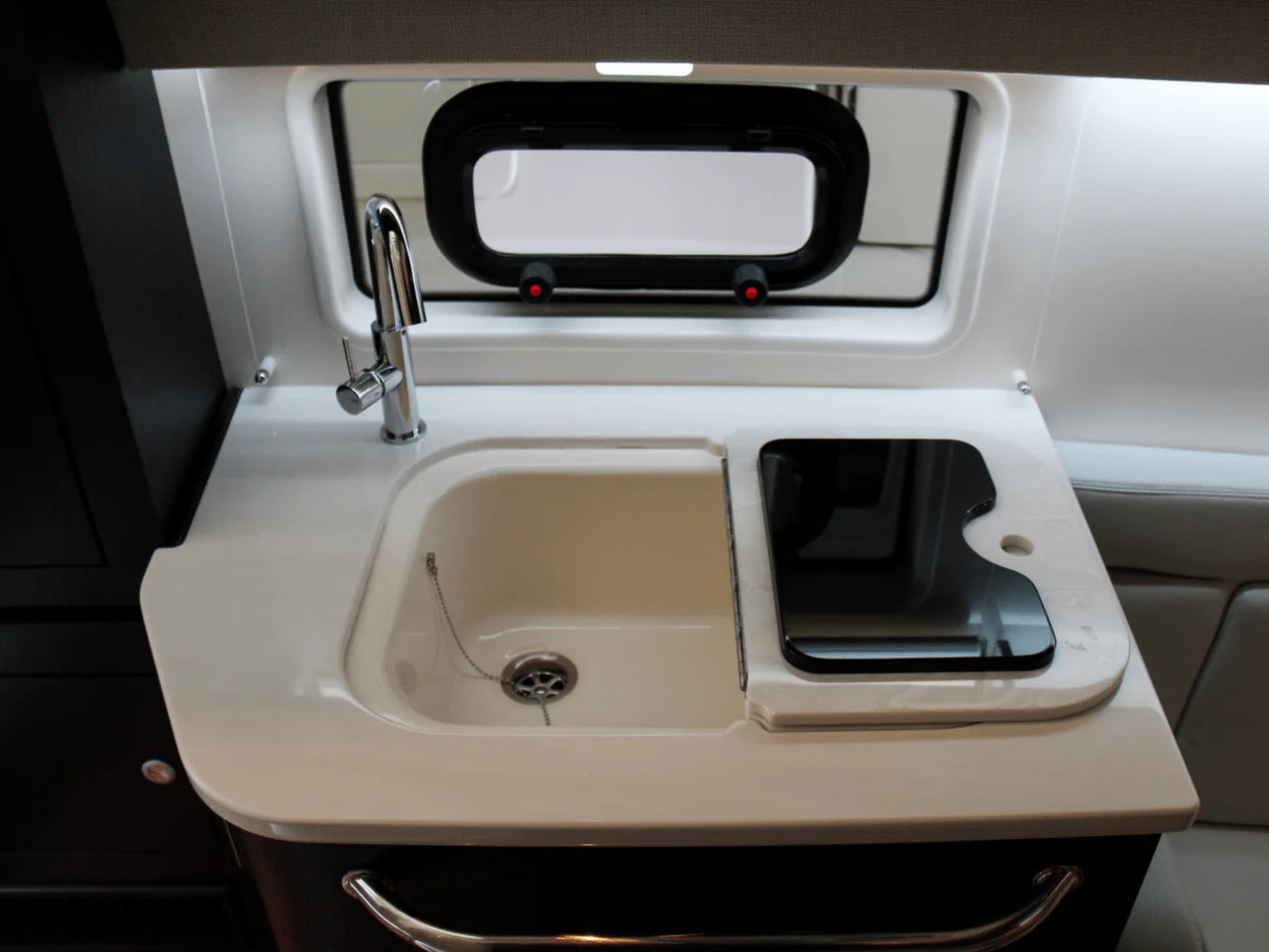 2025 Boston Whaler 380 Realm 38.0 feet, Clearwater, Florida #53