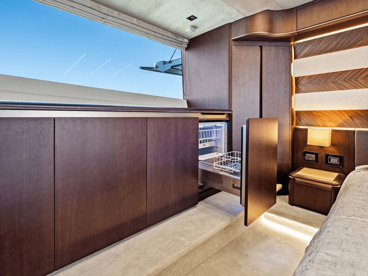2025 Galeon 560 FLY 56.0 feet, Clearwater, Florida #72