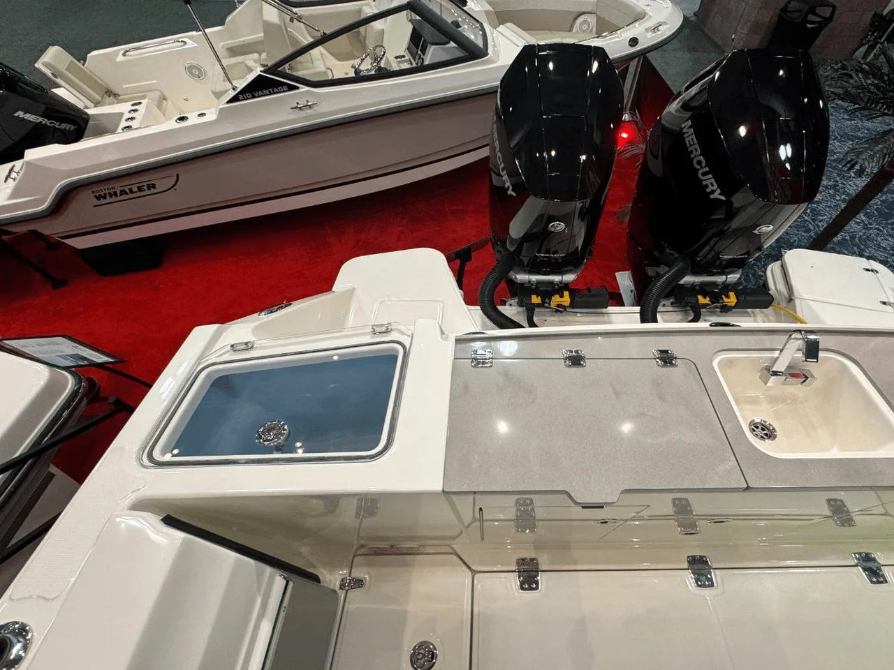 2025 Boston Whaler 330 Vantage 33.0 feet, Clearwater, Florida #8