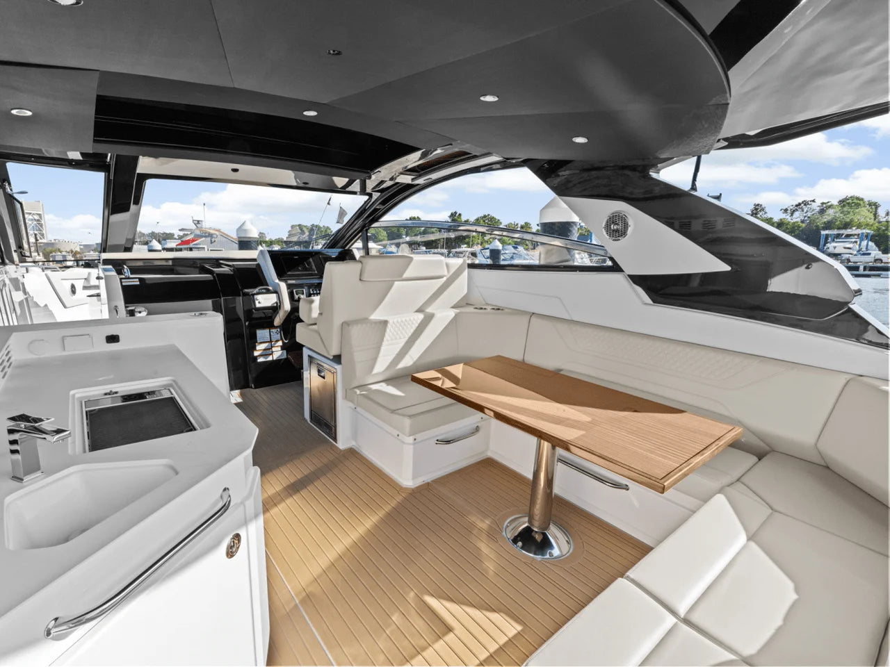 2025 Cruisers Yachts 42 GLS Outboard 42.0 feet, Clearwater, Florida #10