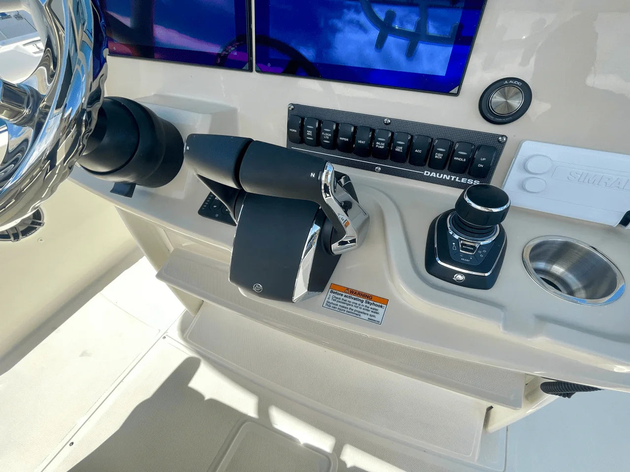 2025 Boston Whaler 280 Dauntless 28.0 feet, Clearwater, Florida #12