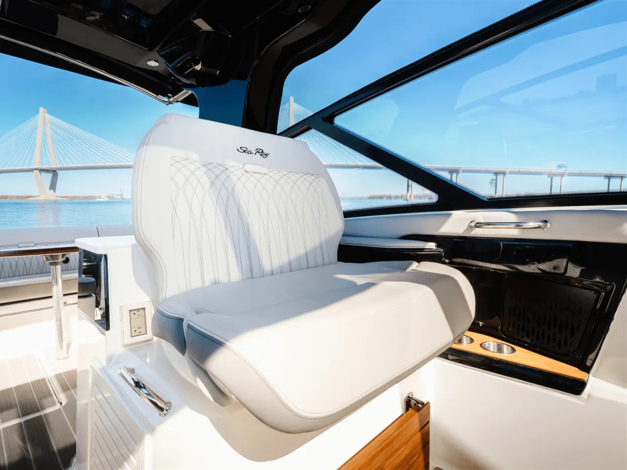 2025 Sea Ray Sundancer 370 Outboard 37.0 feet, Clearwater, Florida #18