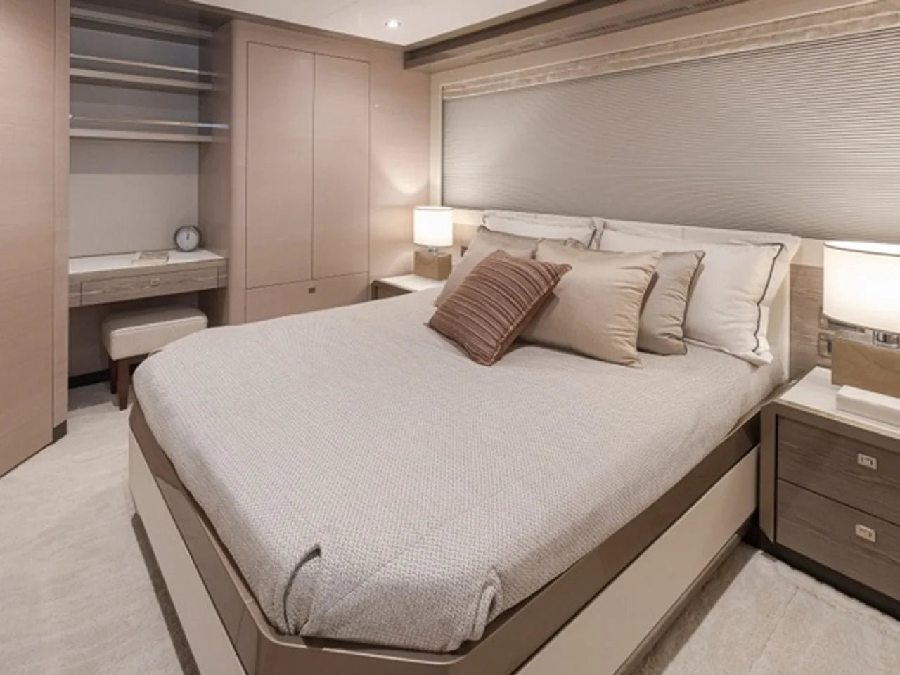 2027 Ocean Alexander 27R 93.0 feet, Clearwater, Florida #45