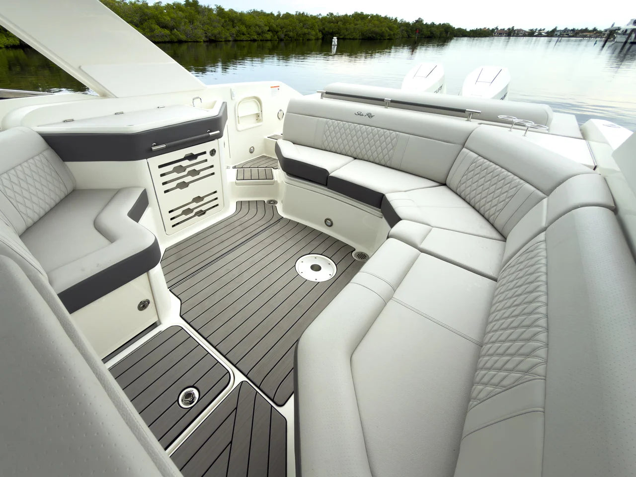 2027 Sea Ray SLX 310 Outboard 31.0 feet, Clearwater, Florida #21