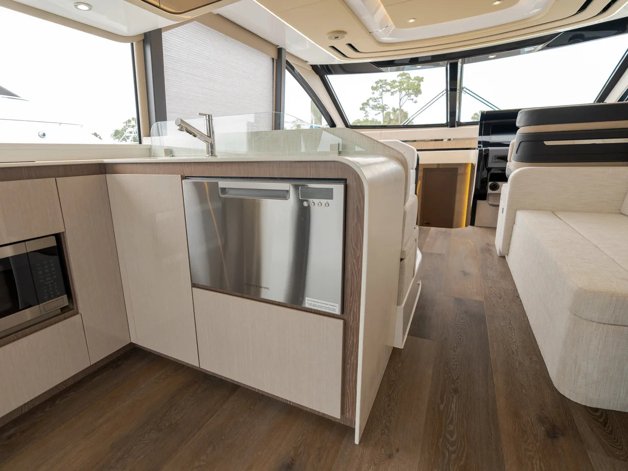 2026 Cruisers Yachts 57 FLY 57.0 feet, Clearwater, Florida #49