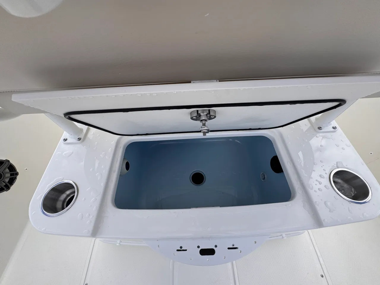 2026 Boston Whaler 220 Dauntless 22.0 feet, Clearwater, Florida #16