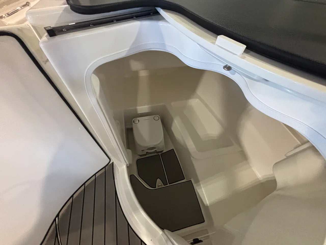 2026 Sea Ray SDX 230 Outboard 23.0 feet, Clearwater, Florida #16