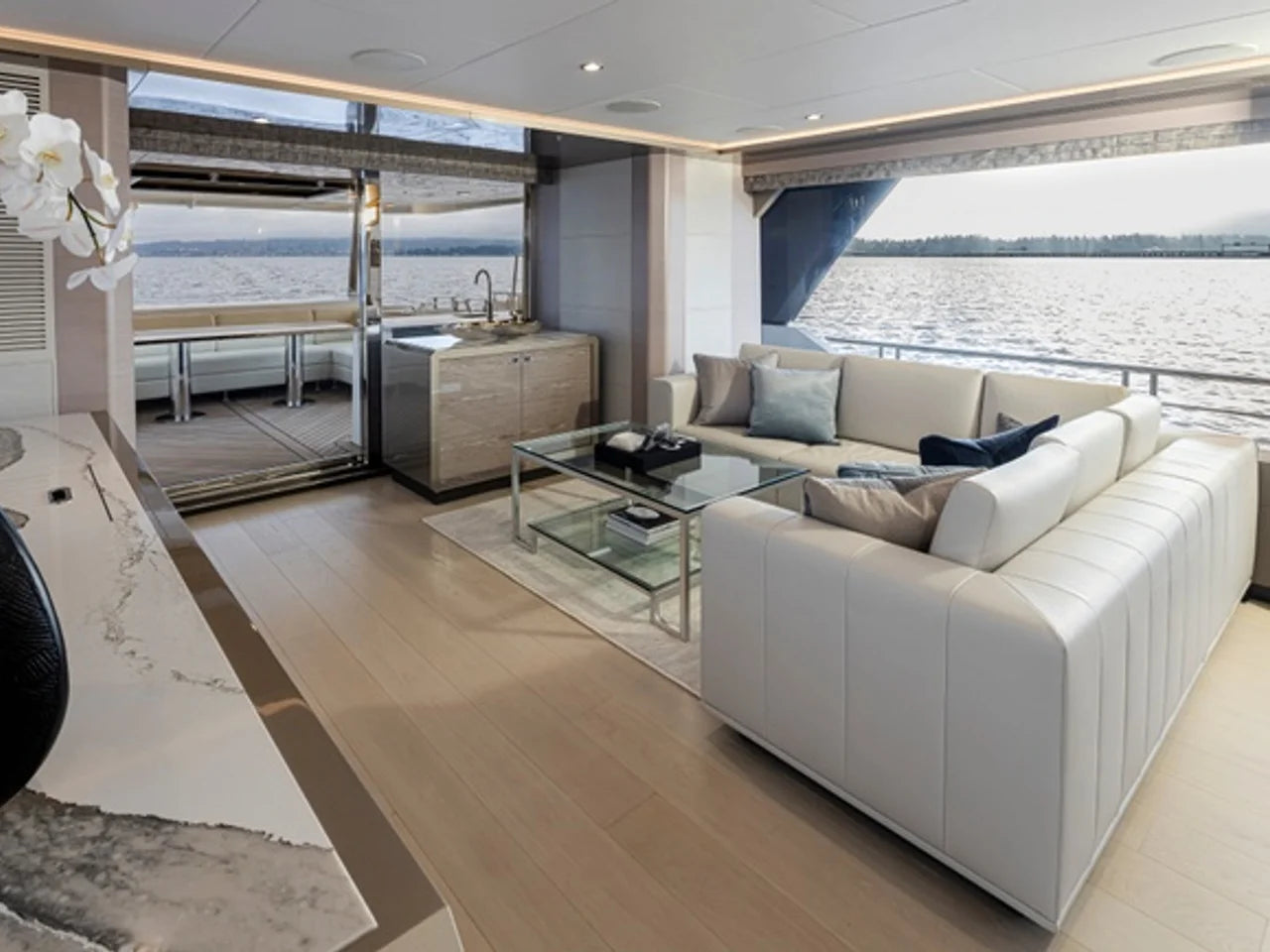 2027 Ocean Alexander 27R 93.0 feet, Clearwater, Florida #66