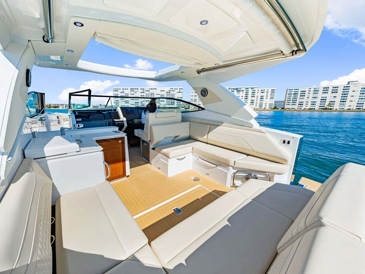2026 Cruisers Yachts 38 GLS Outboard 38.0 feet, Clearwater, Florida #58