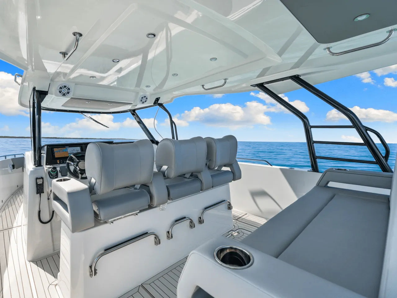 2026 Cruisers Yachts 38 VTR 38.0 feet, Clearwater, Florida #37