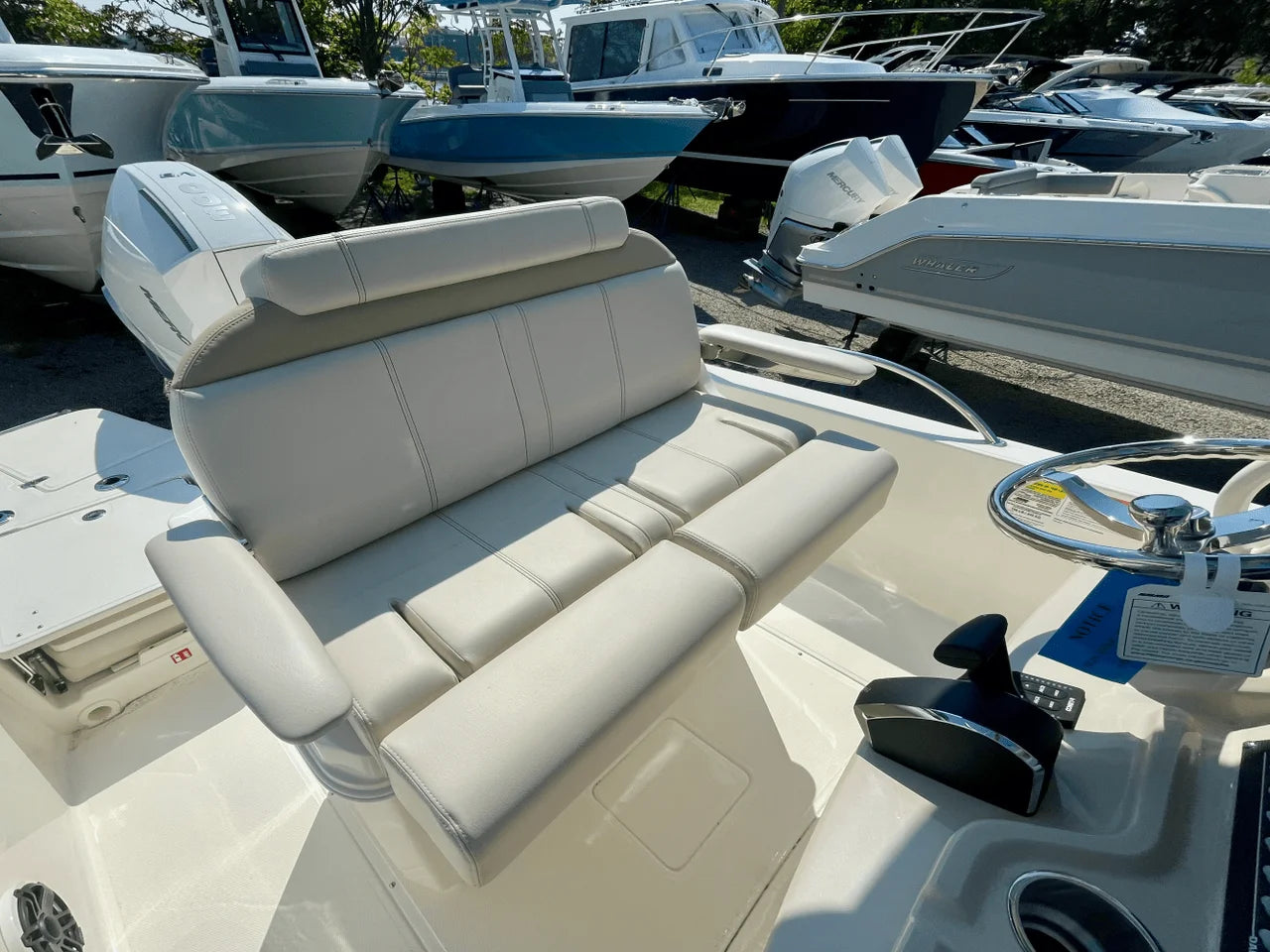 2026 Boston Whaler 250 Dauntless 25.0 feet, Clearwater, Florida #15