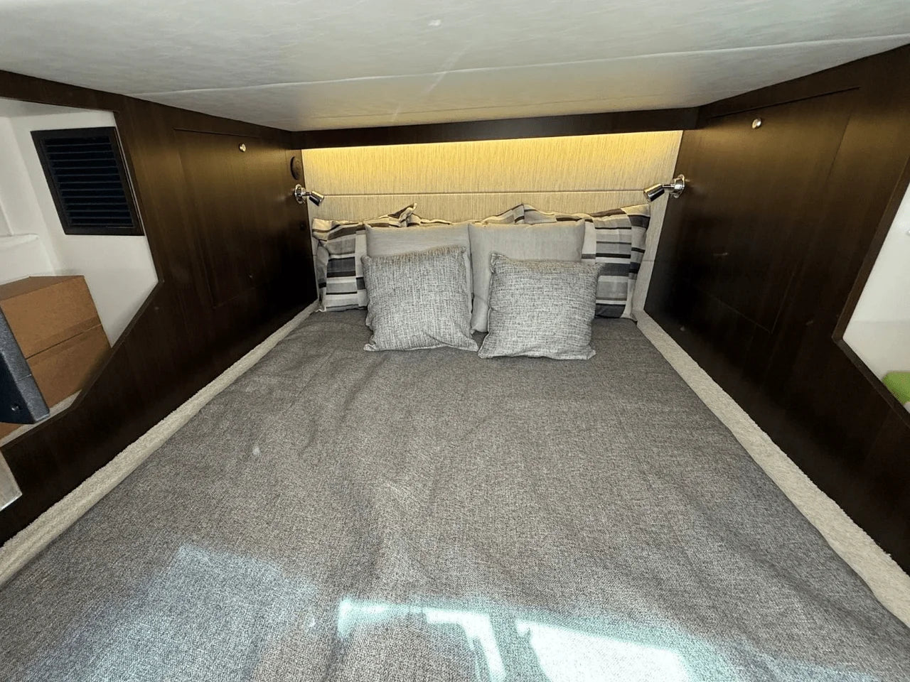 2026 Cruisers Yachts 38 GLS 37.0 feet, Clearwater, Florida #53