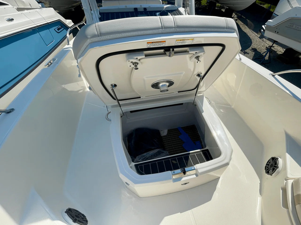 2026 Boston Whaler 250 Dauntless 25.0 feet, Clearwater, Florida #22