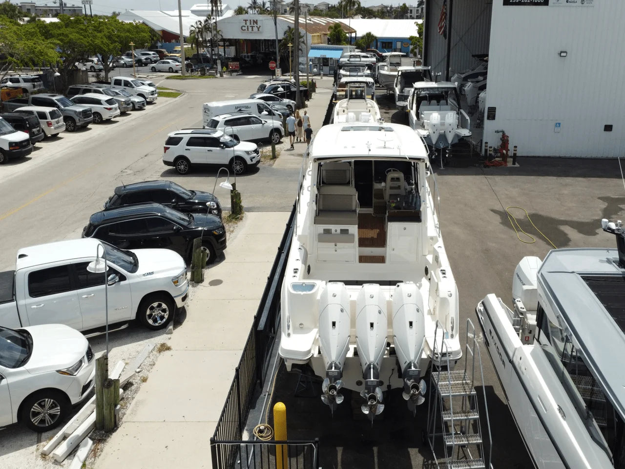 2025 Boston Whaler 365 Conquest 36.0 feet, Clearwater, Florida #15