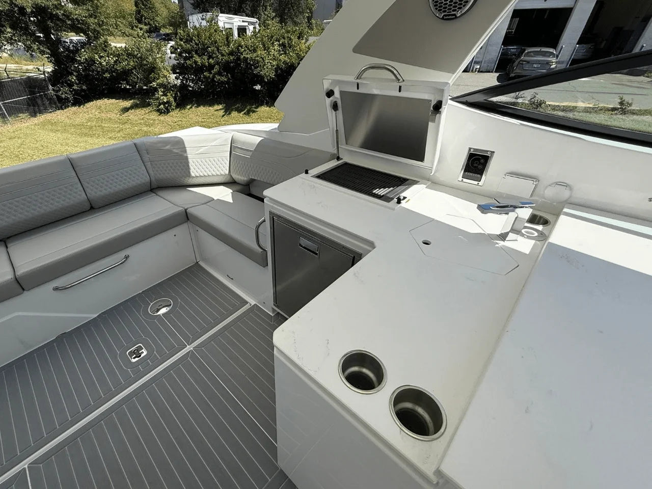 2026 Cruisers Yachts 38 GLS 37.0 feet, Clearwater, Florida #21