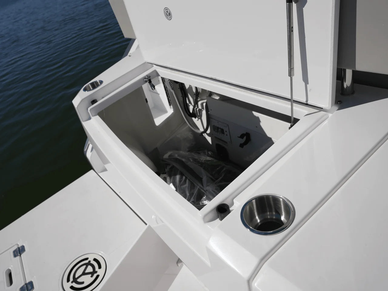 2025 Cruisers Yachts 46 Cantius 46.0 feet, Clearwater, Florida #17